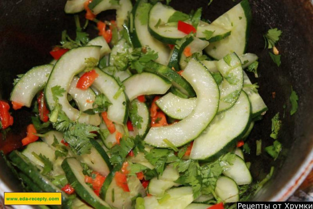 Cucumber salad with pistachios