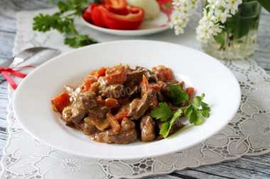 Liver goulash with gravy