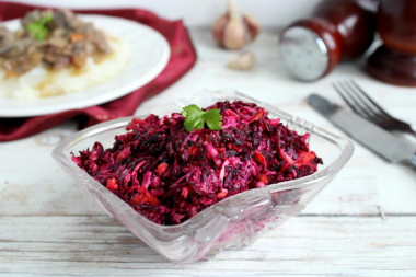 Beetroot and carrot salad with cheese