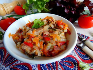 Chicken with vegetables in soy sauce