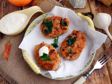 Cutlets with cottage cheese and minced meat