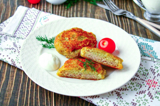 Wizards of potatoes with minced meat in Belarusian