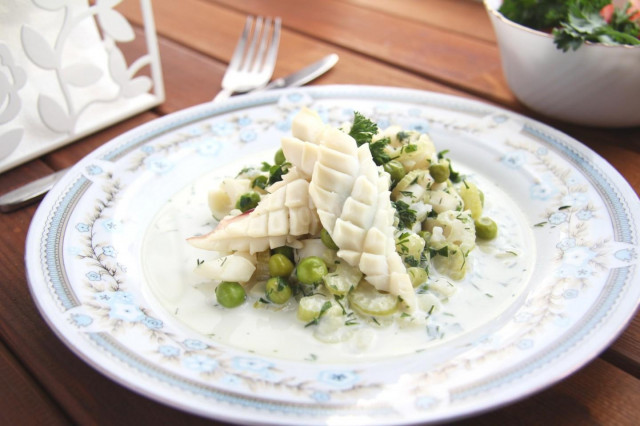 Squid in cream sauce