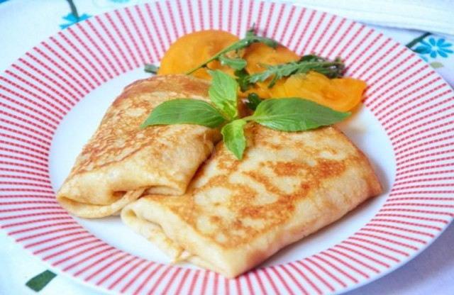 Pancakes with ham and cheese