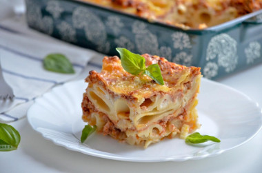 Pasta lasagna with minced meat in the oven