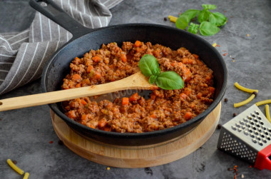 Bolognese sauce with minced meat