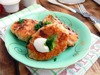 Cutlets with cabbage and minced meat