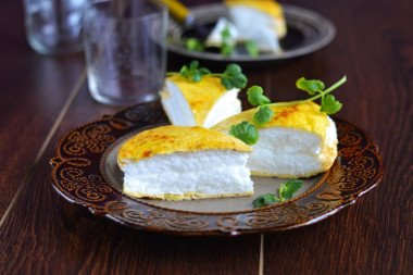 Air omelet in a frying pan