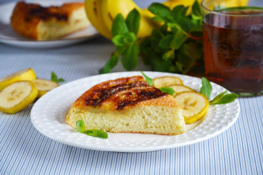 Banana pie in a frying pan