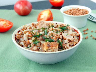 Buckwheat porridge with meat