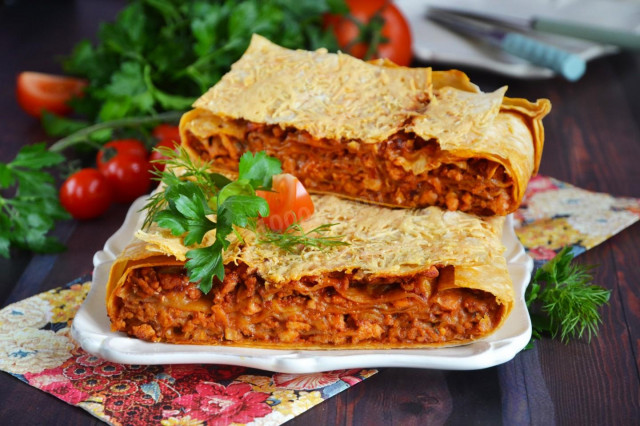 Lazy lavash lasagna with minced meat in the oven