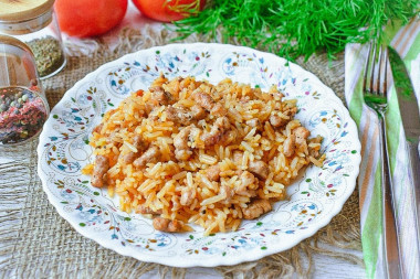 Minced rice in tomato sauce