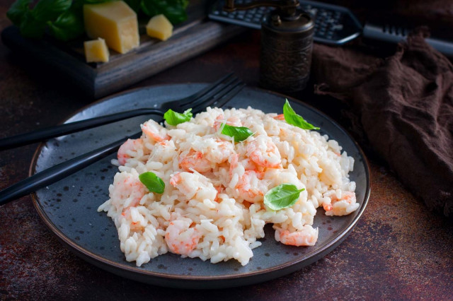 Risotto in cream sauce with shrimp