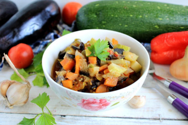 Stewed vegetables with eggplant and zucchini