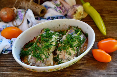 Carp in sour cream baked in the oven in pieces