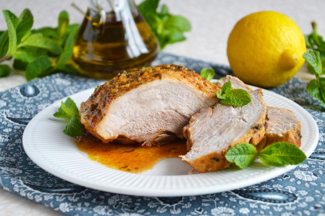 Pork with honey in the oven