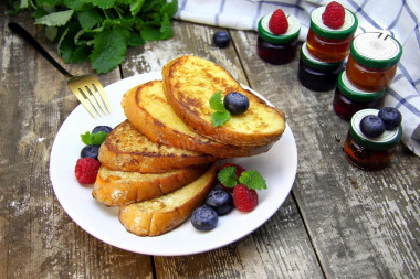 Classic French toast with egg for breakfast