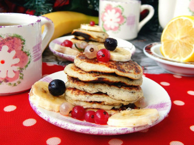 Pancakes made from bananas and eggs