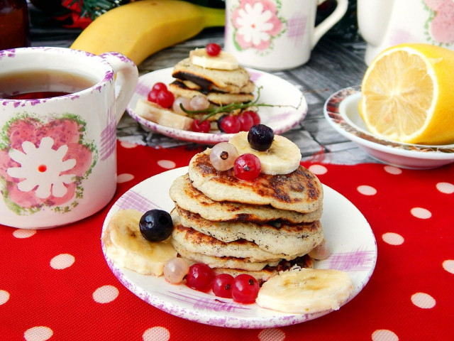 Pancakes made from bananas and eggs