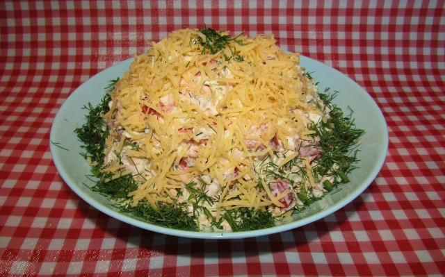 Salad with baked goods, cheese, tomatoes