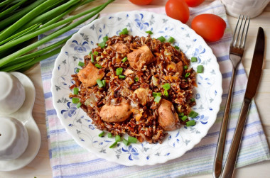 Brown rice pilaf with chicken