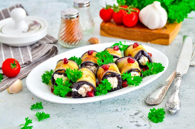 Eggplant rolls with nuts and cheese