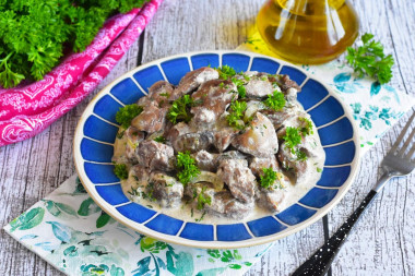 Chicken liver in cream