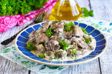 Chicken liver in cream