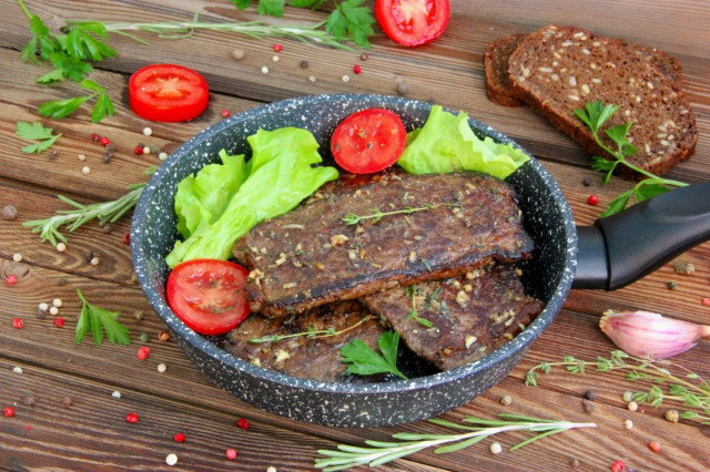 Marbled beef in a frying pan