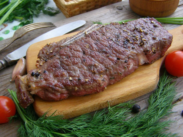 Proper beef steak