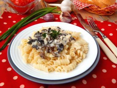 Fricassee with mushrooms