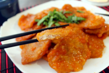 Gubajou in sweet and sour sauce in Chinese