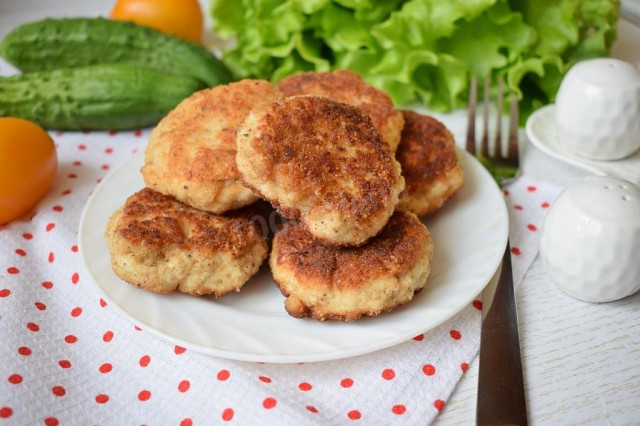 Chicken cutlets without bread