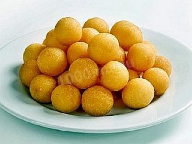 Deep-fried potato balls