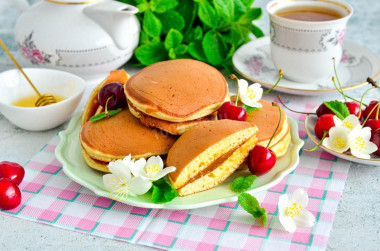 Dorayaki Japanese pancakes