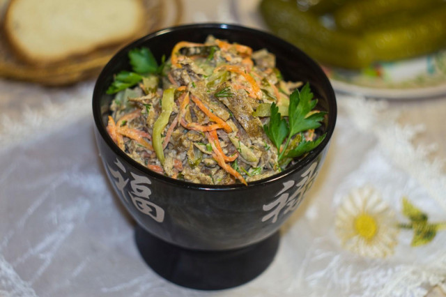 Salad with chicken liver and Korean carrots Zimushka