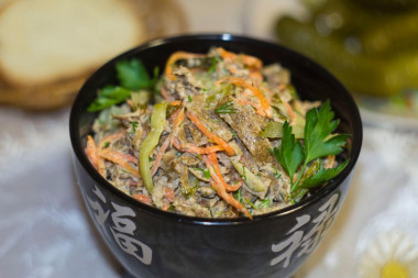 Salad with chicken liver and Korean carrots Zimushka