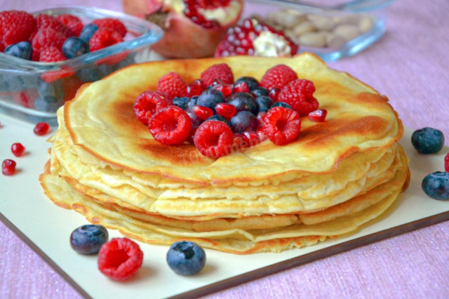 Pancakes with milk in a slow cooker