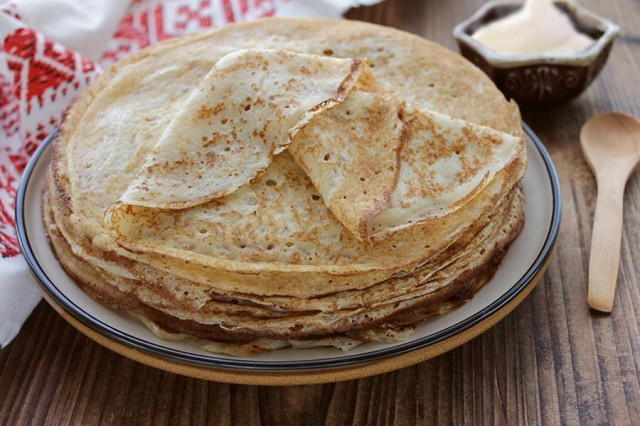 Pancakes with melted milk
