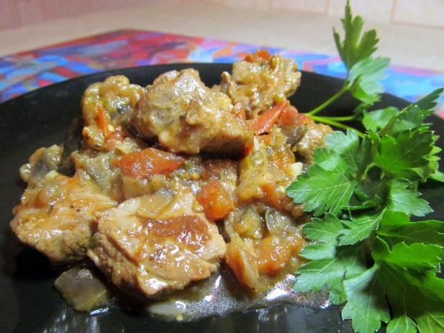 Lamb stew with eggplant and tomatoes