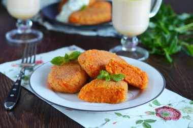 Carrot cutlets from boiled carrots as in kindergarten
