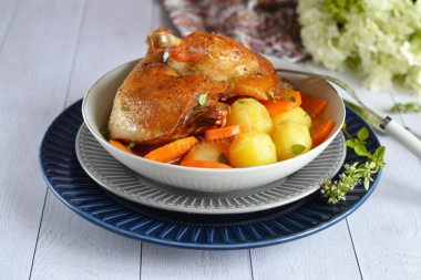 Roast duck with potatoes
