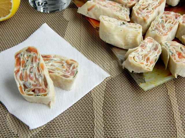 Lavash with salmon and cottage cheese cheese