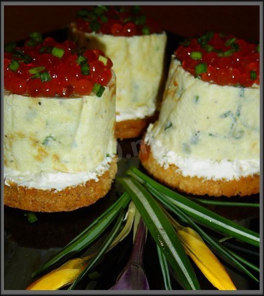 Caviar canapes for a New One year