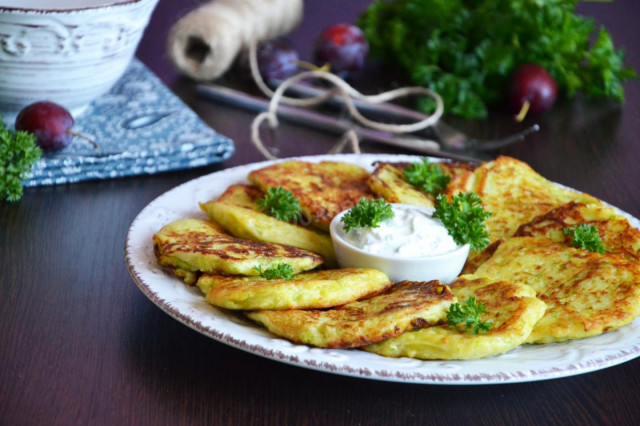 Zucchini pancakes made from zucchini and potatoes