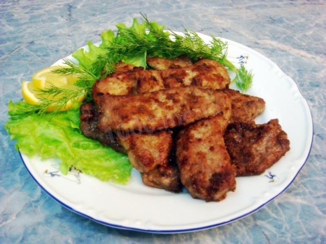 Solomons - veal chops in a frying pan