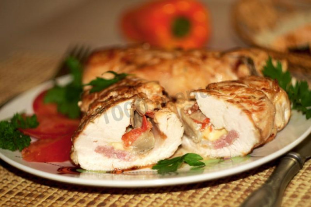 Chicken with smoked bacon and cheese in the oven