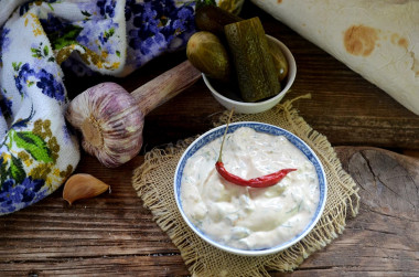 Garlic sauce for shawarma at home