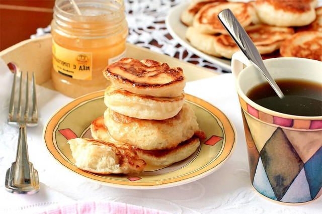 Sour yeast pancakes on water