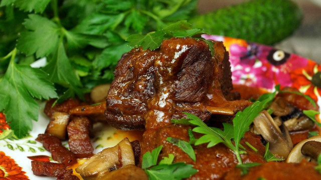 Beef ribs stewed in the oven